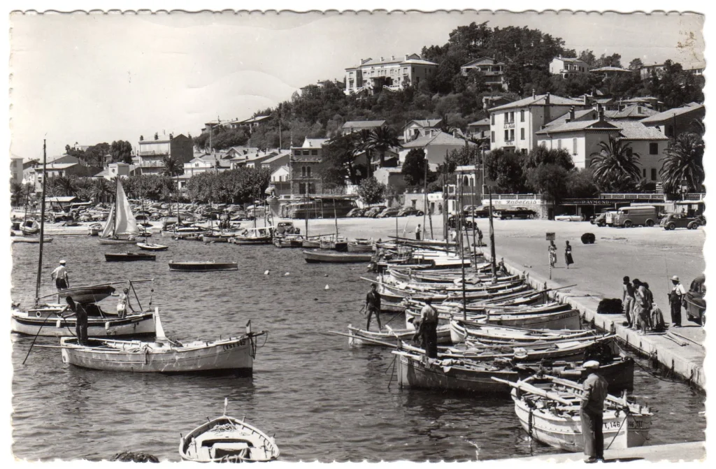 LE LAVANDOU circa 1958 - The Port (Ed. Photo Lemaire)