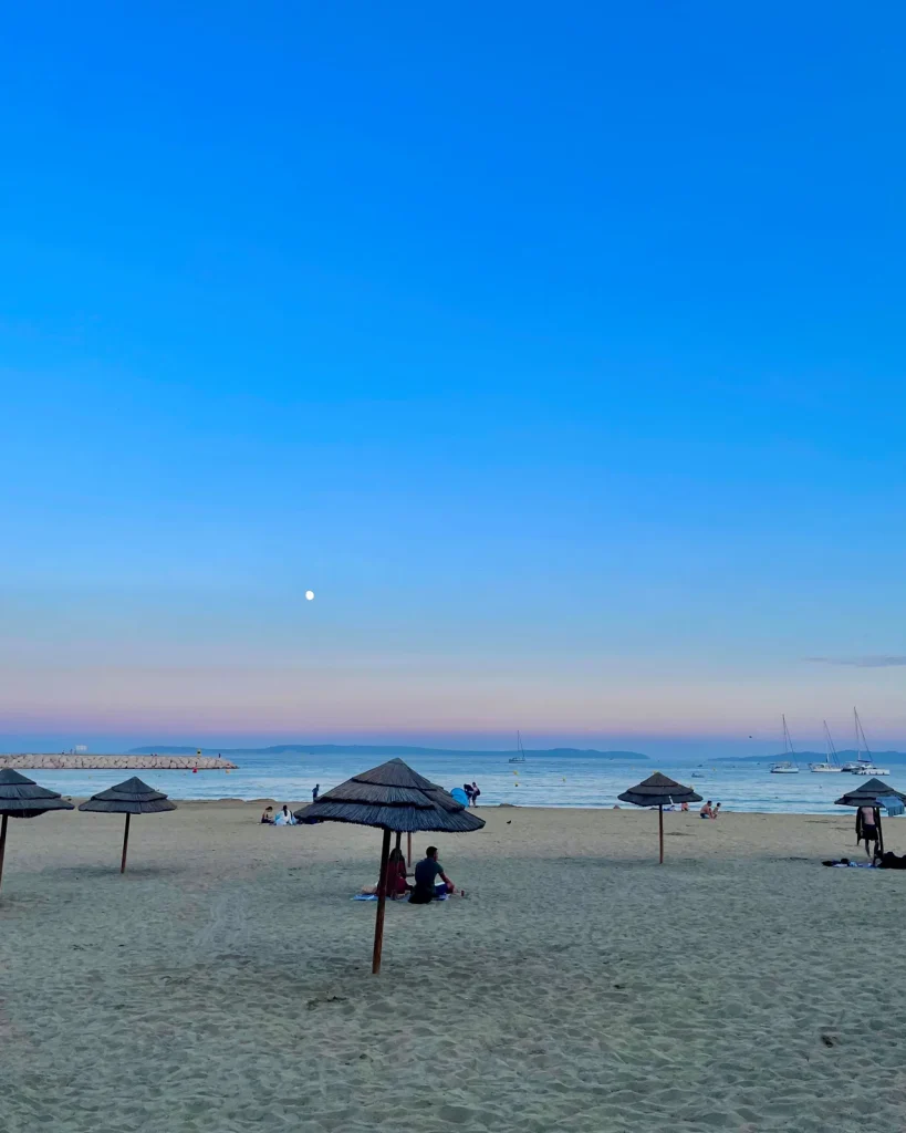 Centro città della spiaggia di Le Lavandou