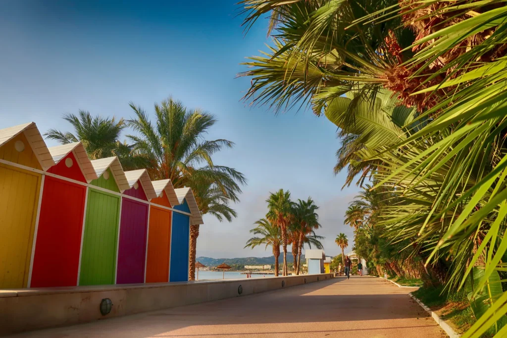 Cabanes plage Le Lavandou