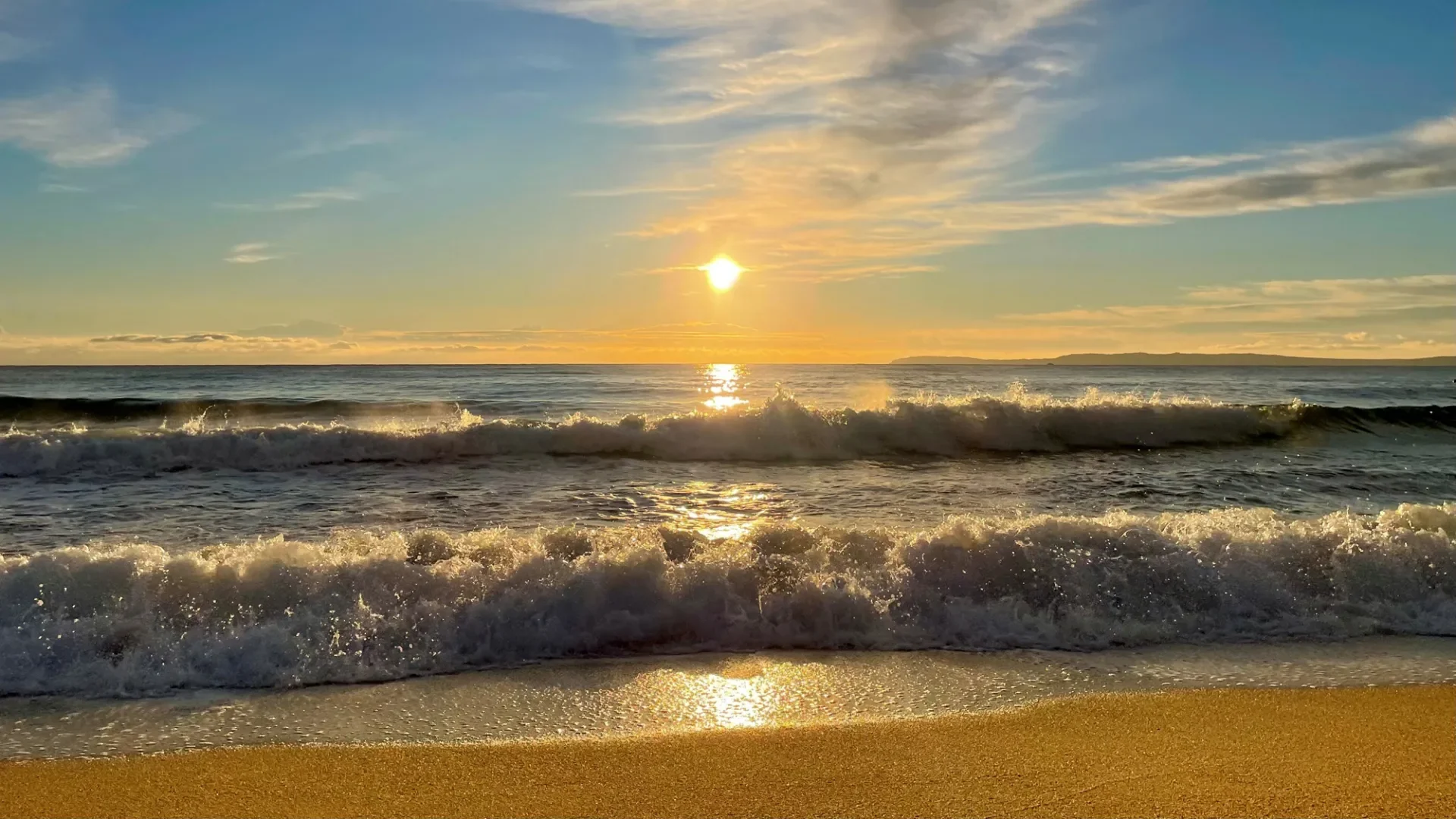 Alba sulla spiaggia di Le Lavandou