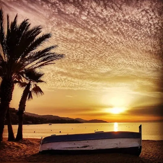 Sonnenaufgang am Strand von Saint Clair