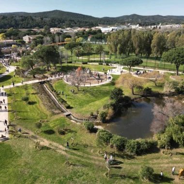 Vista del gran jardín.