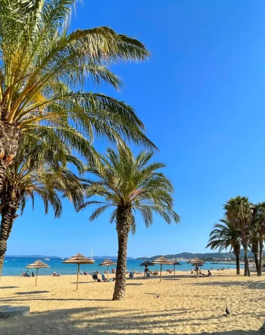 Plage du centre-ville Le Lavandou