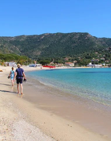 Hébergements plage Le Lavandou